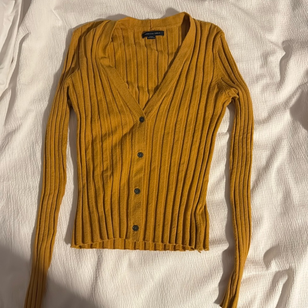 American eagle button up sweater long sleeve